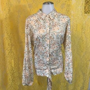 LC Lauren Conrad floral long sleeve blouse size Medium.